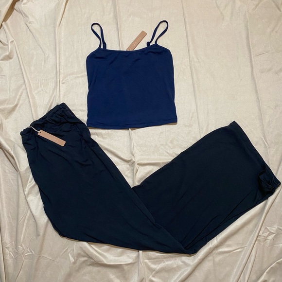 SKIMS Other - SKIMS 2 Piece Sleep Cami Tank/Lounge Pants Bundle Set Small NWT